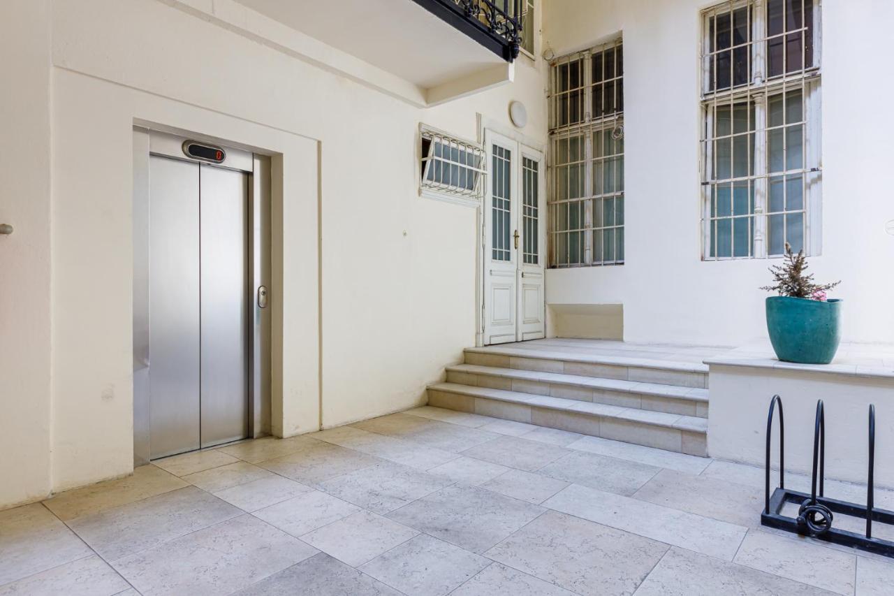 Newly Renovated Apartment In The Old Town 브라티슬라바 외부 사진